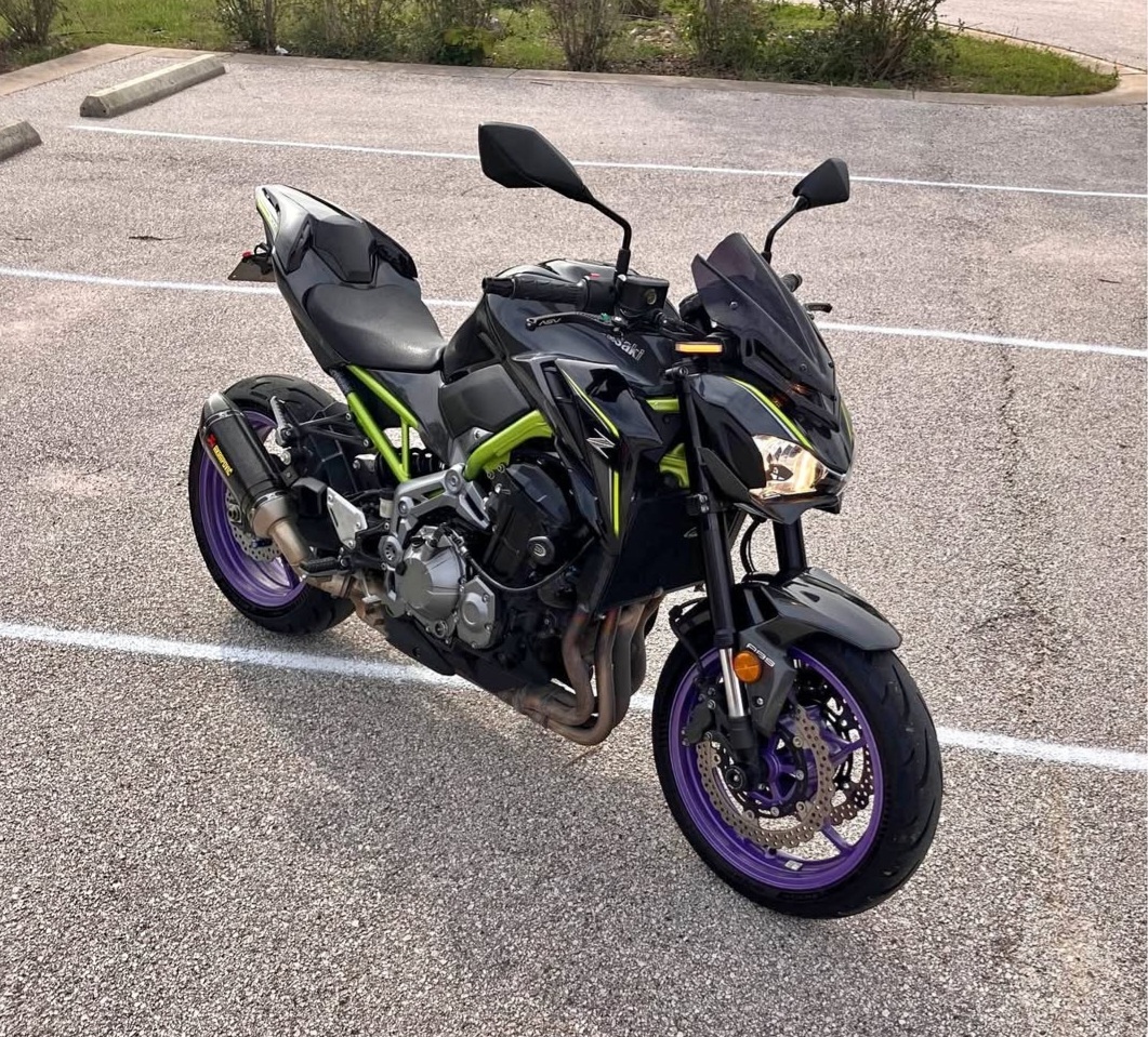 2017 Kawasaki Z900 ABS Sportbike motorcycle