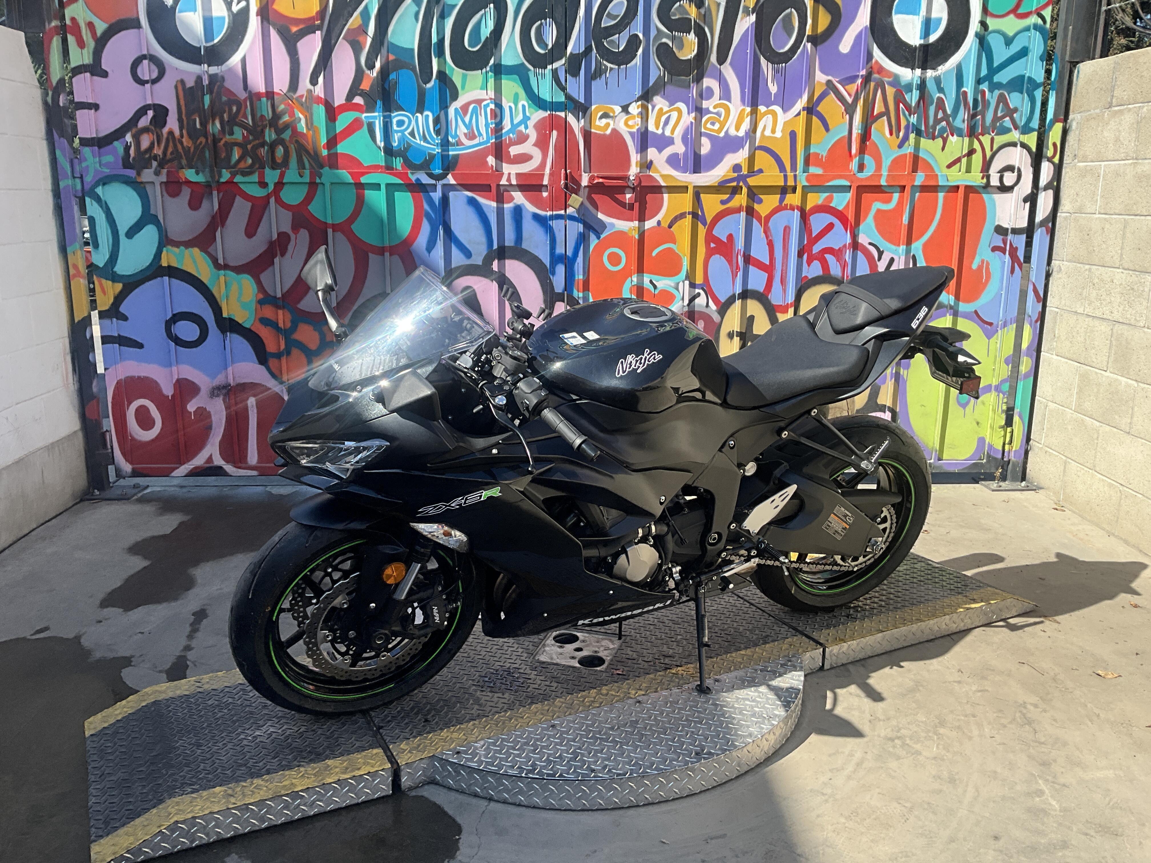 2019 Kawasaki NINJA ZX-6R BASE in Modesto, CA