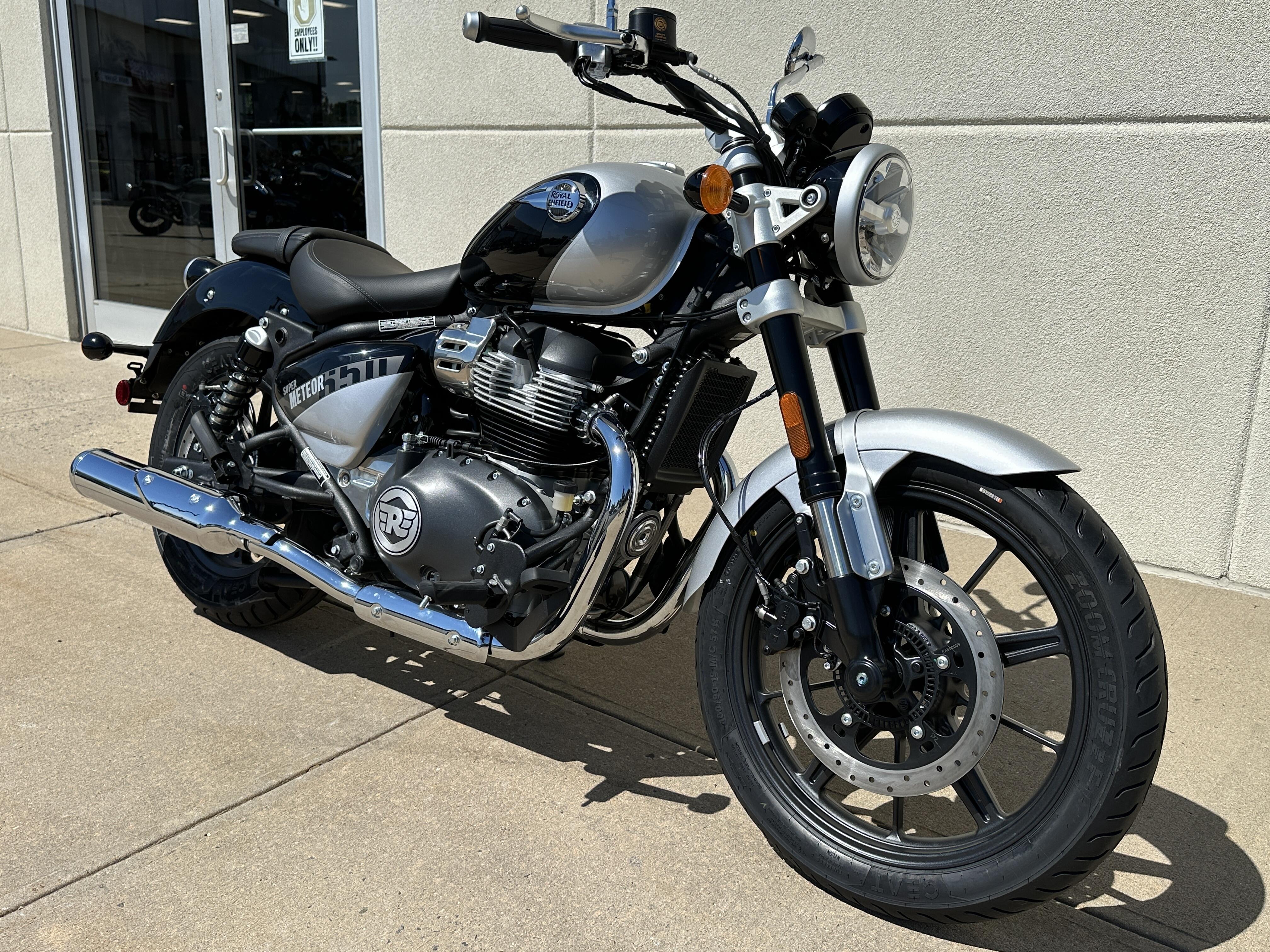 2024 Royal Enfield SUPER METEOR 650 650 in Metuchen, NJ