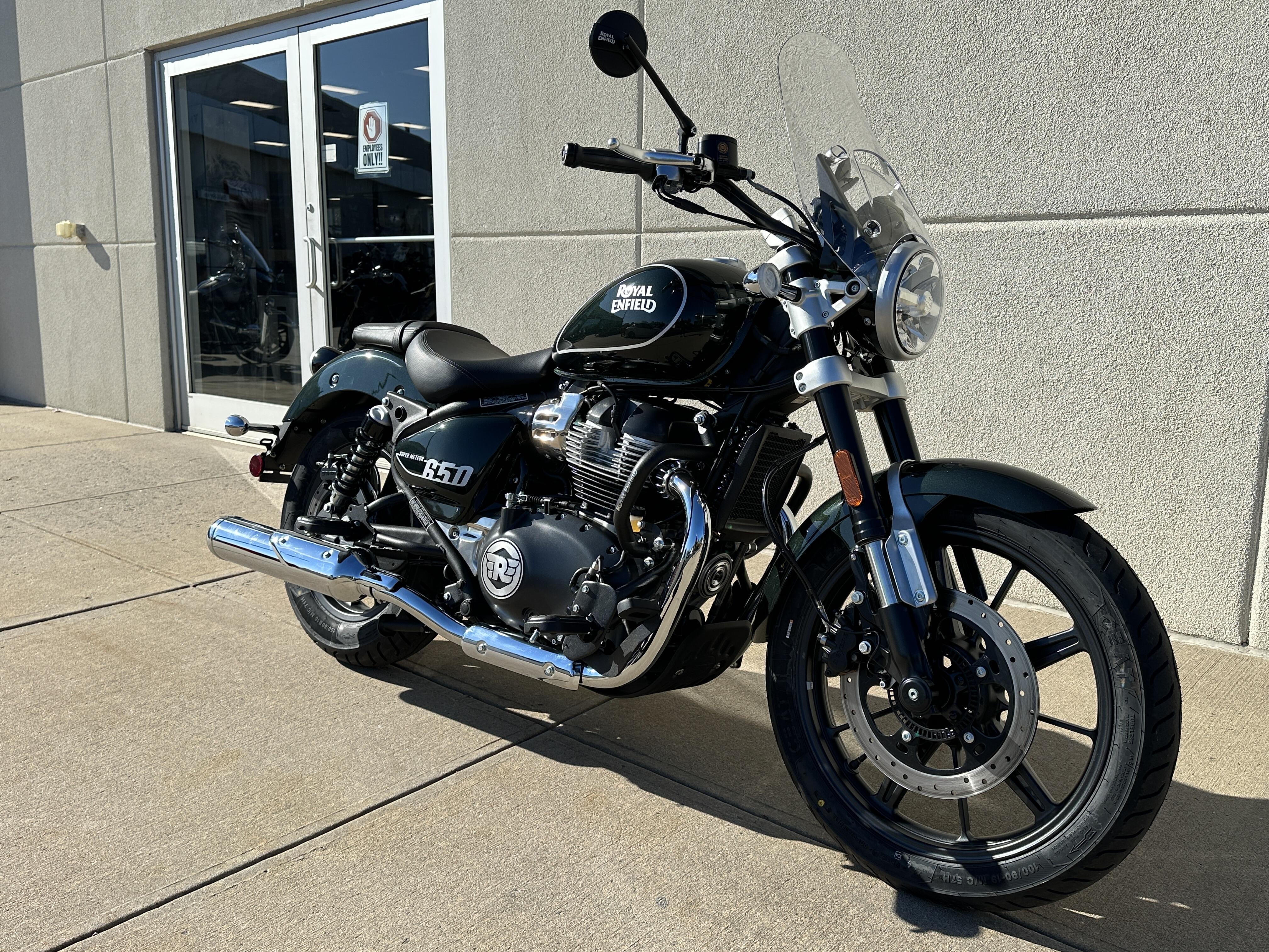 2024 Royal Enfield SUPER METEOR 650 650 in Metuchen, NJ