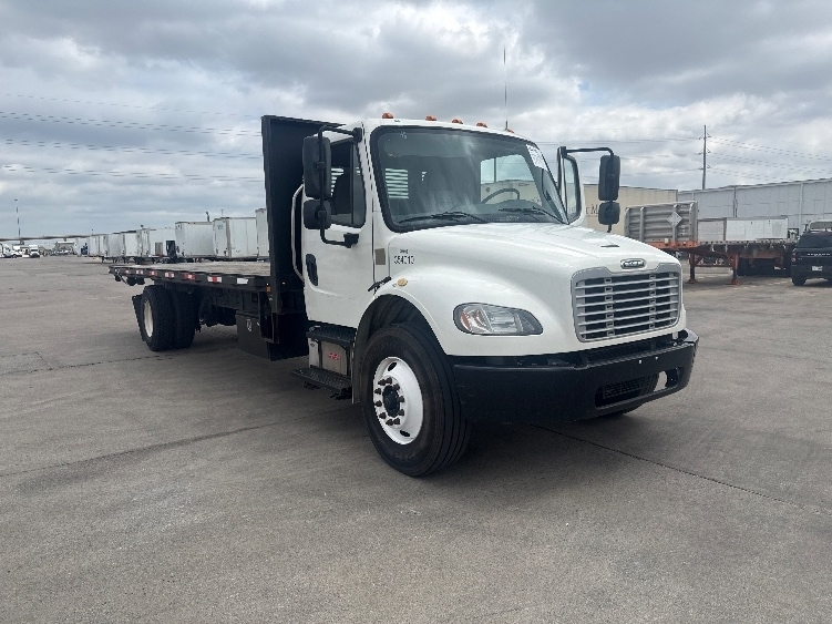 2020 FREIGHTLINER BUSINESS CLASS M2 106 in Dallas, TX