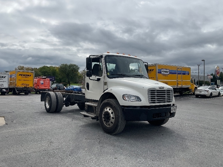 2022 FREIGHTLINER BUSINESS CLASS M2 106 in Harrisburg, PA