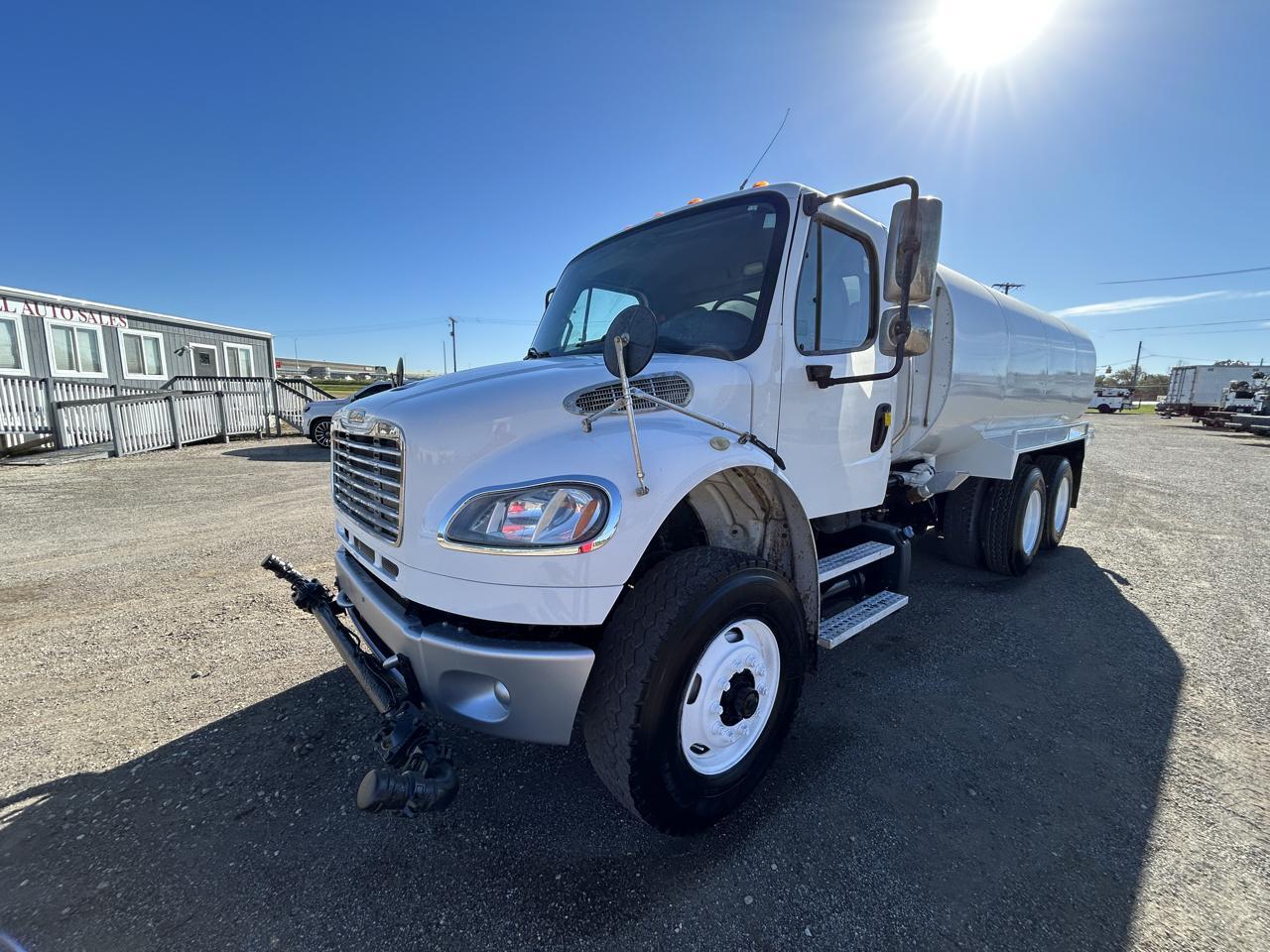 2019 FREIGHTLINER BUSINESS CLASS M2 106 in Lancaster, OH