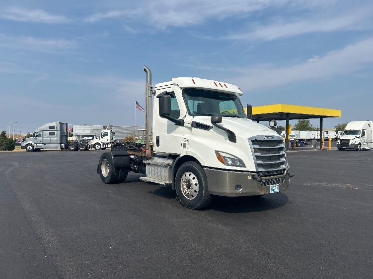 2021 FREIGHTLINER CASCADIA 116 in Oklahoma City, OK