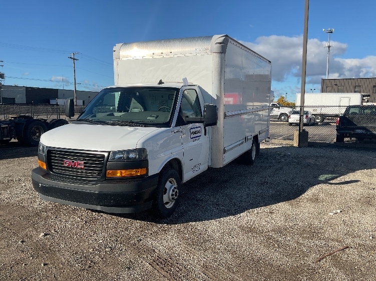 2021 GMC SAVANA in Warren, MI