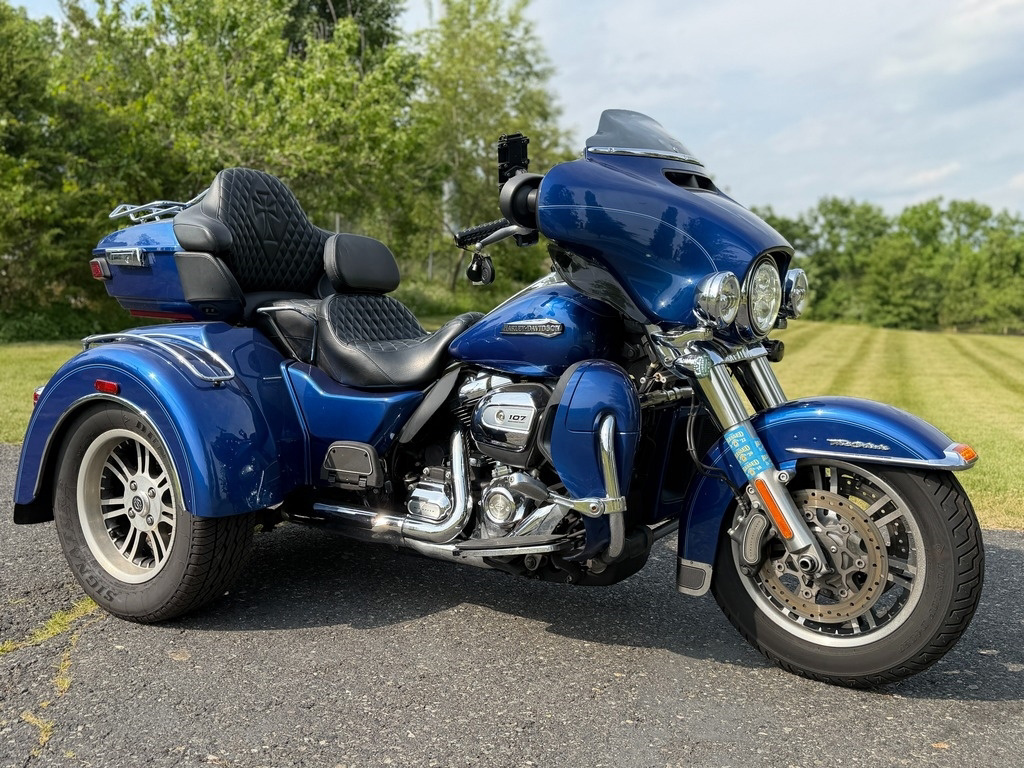 2017 Harley-Davidson Trike Tri Glide Ultra ULTRA CLASSIC in Zieglerville, PA