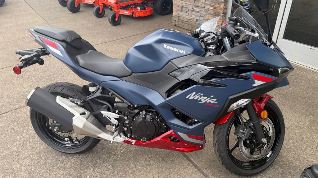 2026 Kawasaki Ninja 500 ABS Metallic Matte Twilight Blue ABS in Sublimity, OR