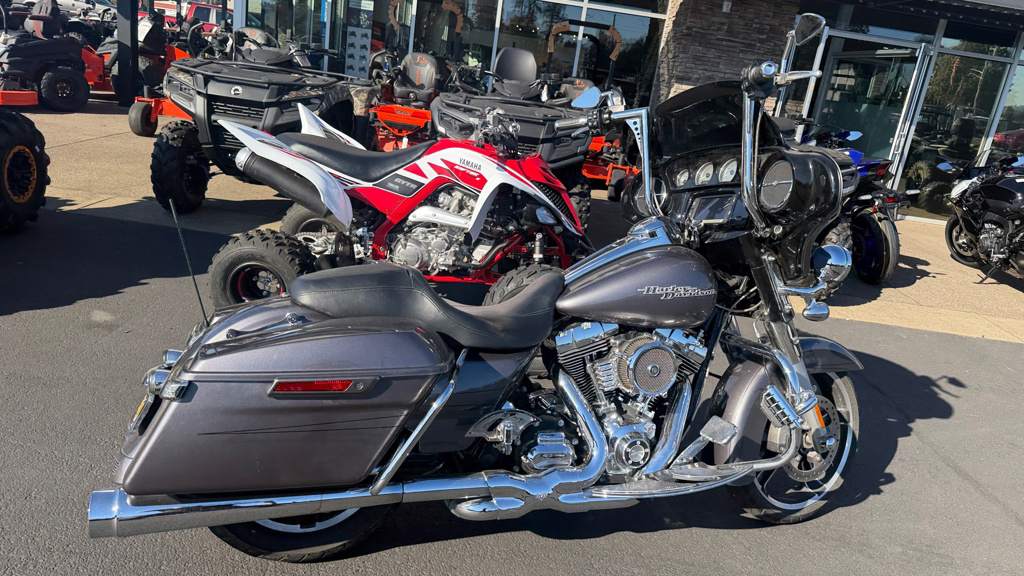 2014 Harley-Davidson  Street Glide Special in sublimity OR