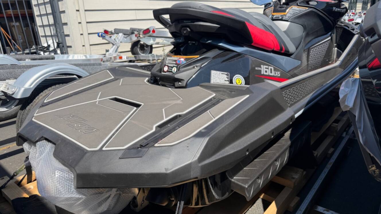 A photo of this 2026 Kawasaki Jet Ski Ultra 160LX-S LX-S