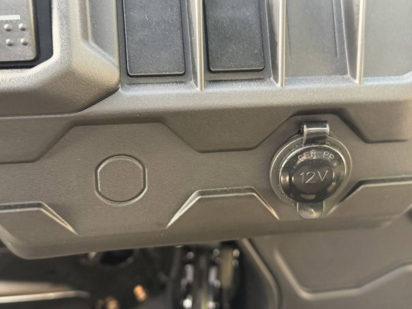 A photo of this 2026 Can-Am Defender DPS HD7 Compass Green
