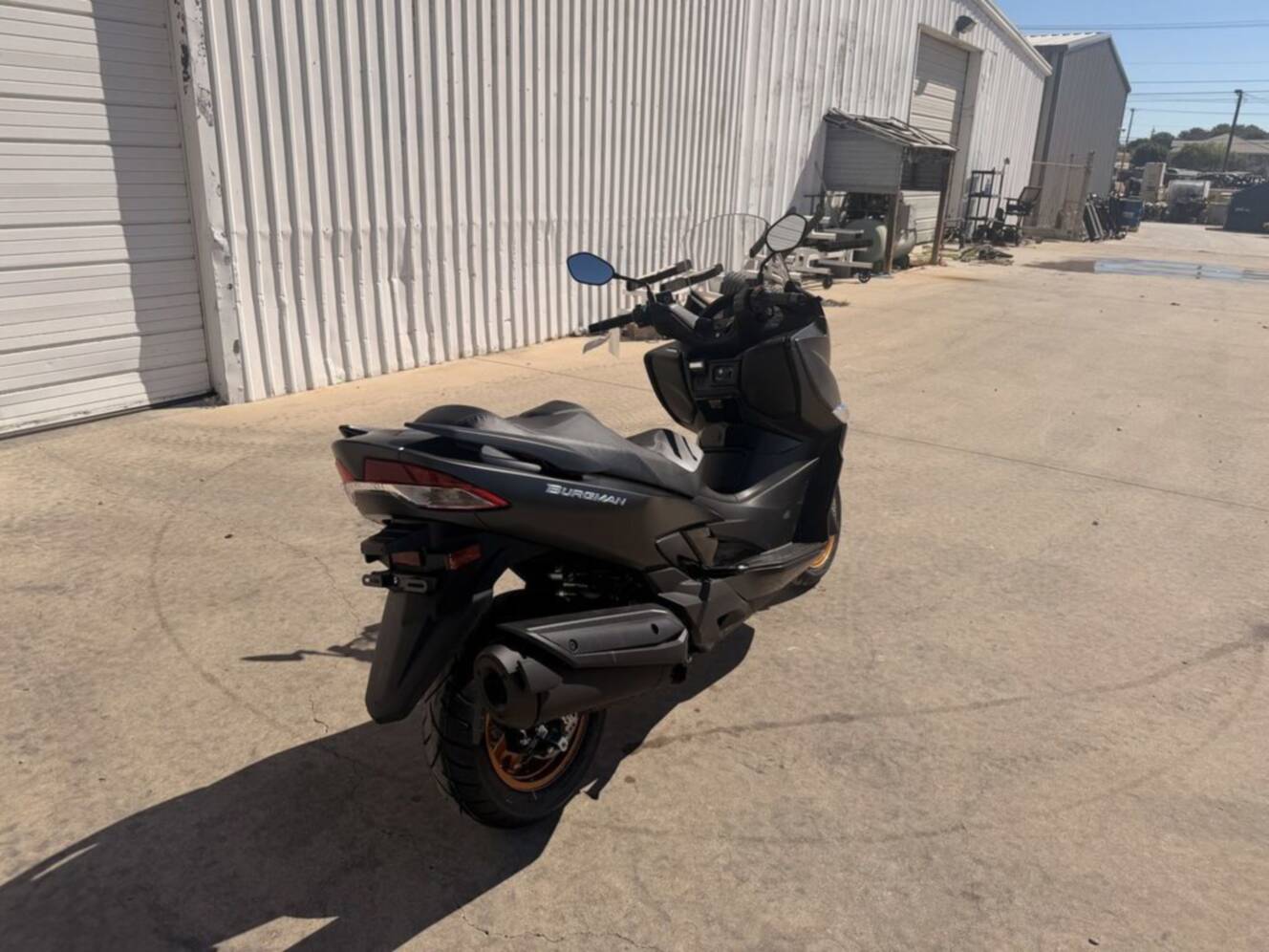 A photo of this 2027 Suzuki Burgman 400