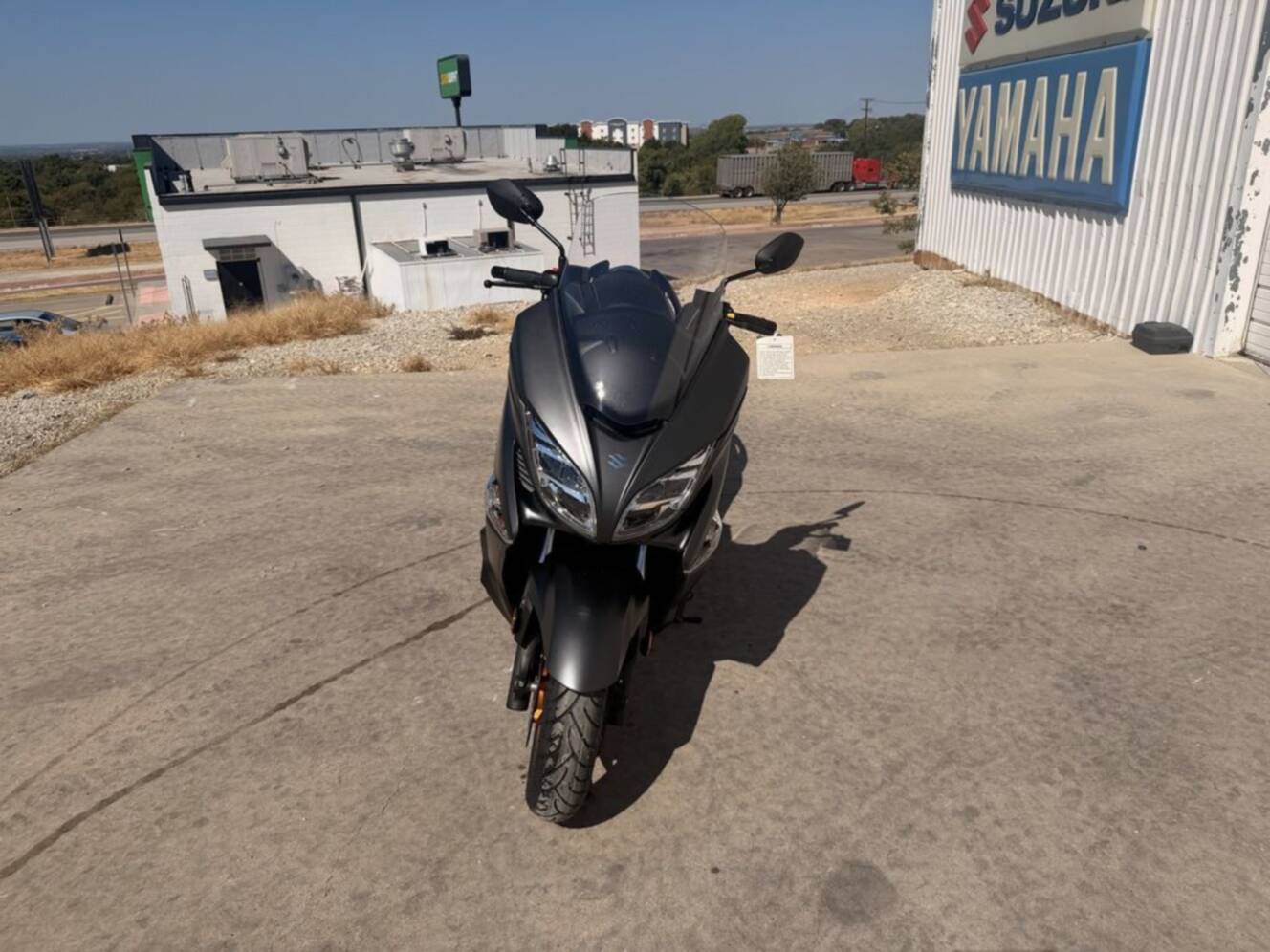 A photo of this 2027 Suzuki Burgman 400