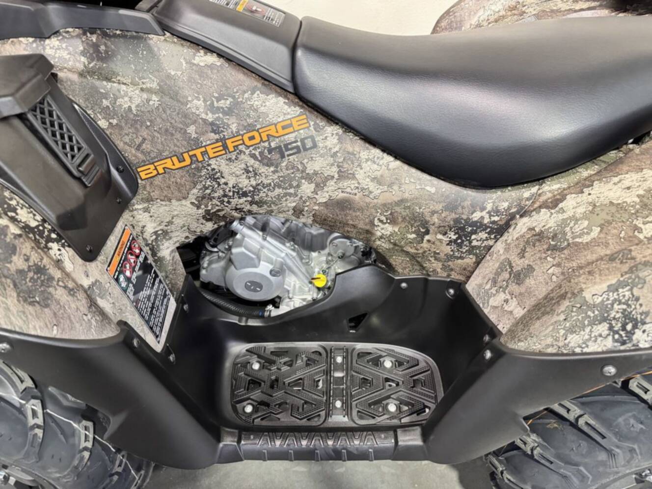 A photo of this 2026 Kawasaki Brute Force 750 SE EPS