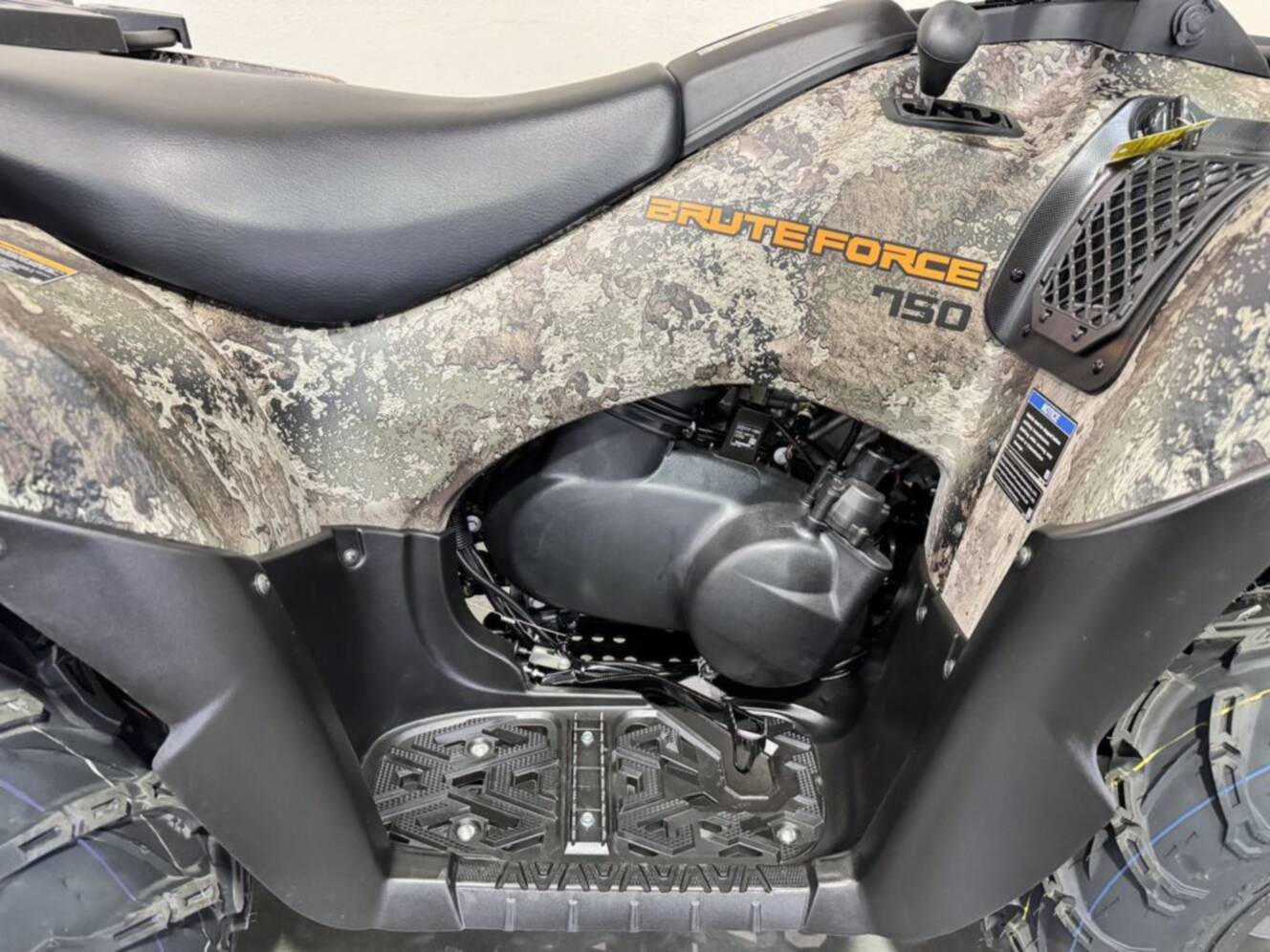 A photo of this 2026 Kawasaki Brute Force 750 SE EPS