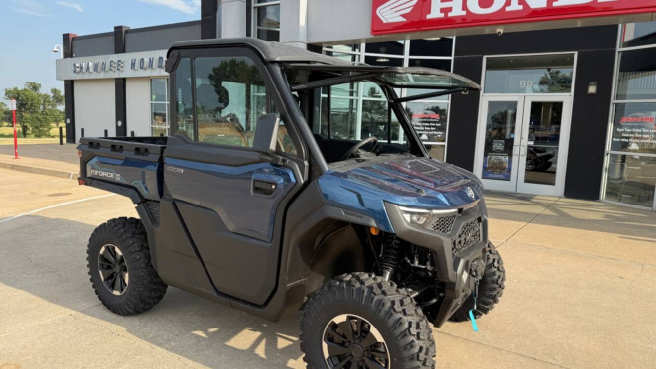 A photo of this 2027 CFMOTO UFORCE U10 Pro Highland EPS