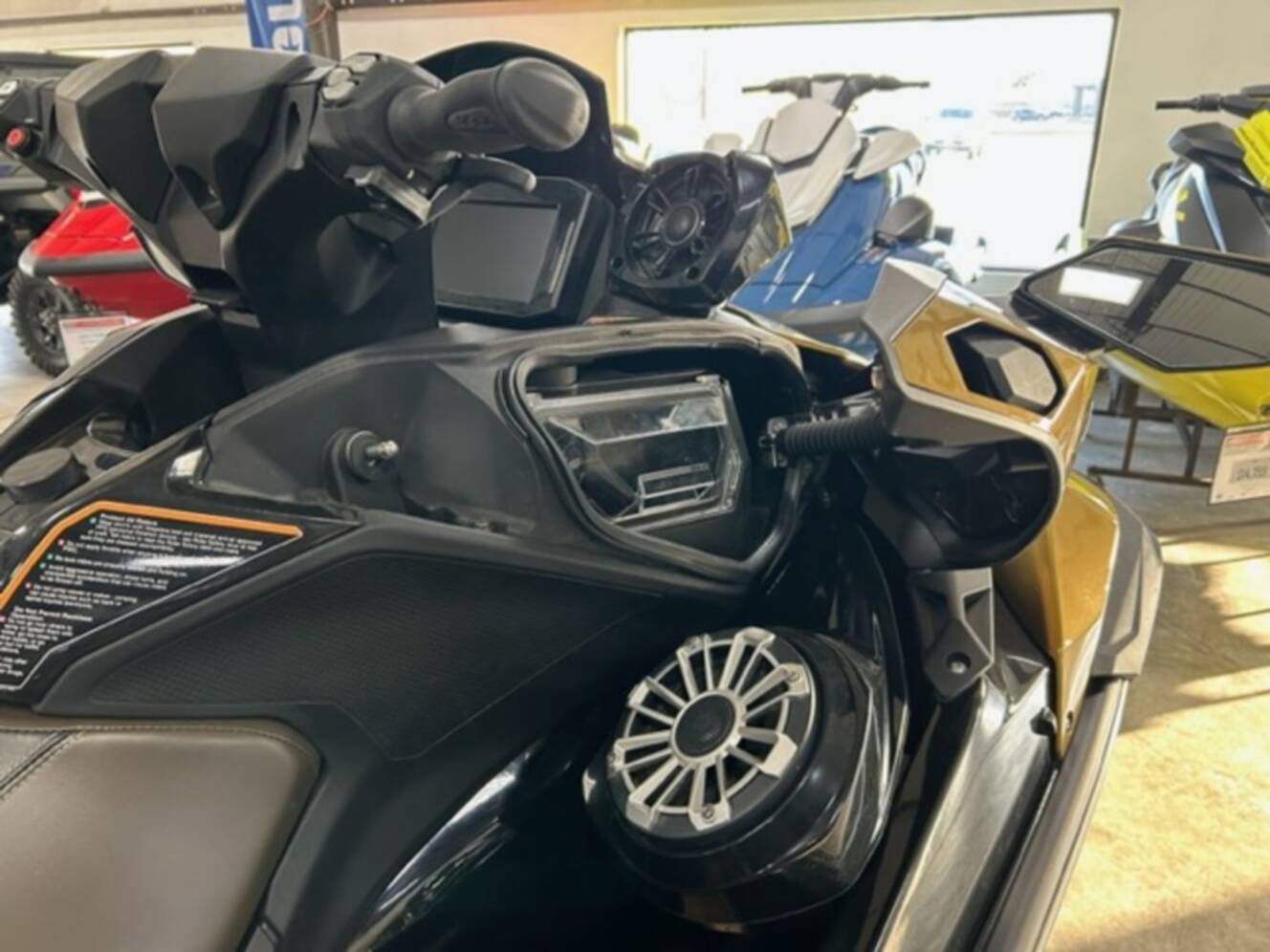 A photo of this 2022 Kawasaki Ultra® 310LX