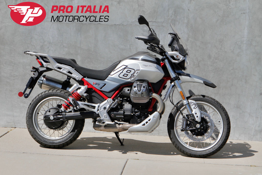 2025 Moto Guzzi V85 TT TT in Glendale, CA