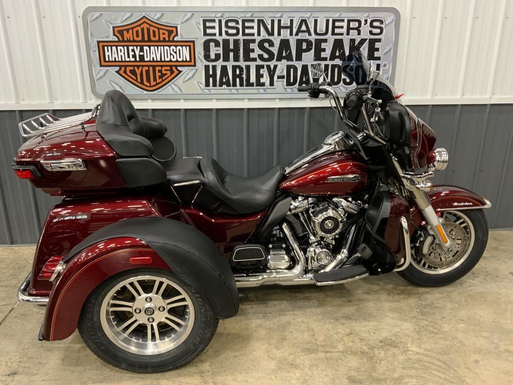 2017 Harley-Davidson® FLHTCUTG - Tri Glide® Ultra ULTRA CLASSIC in Darlington, MD