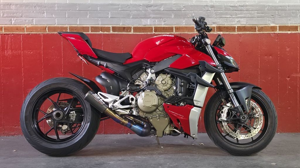2022 Ducati Streetfighter V4 Ducati Red V4 in Denver, CO