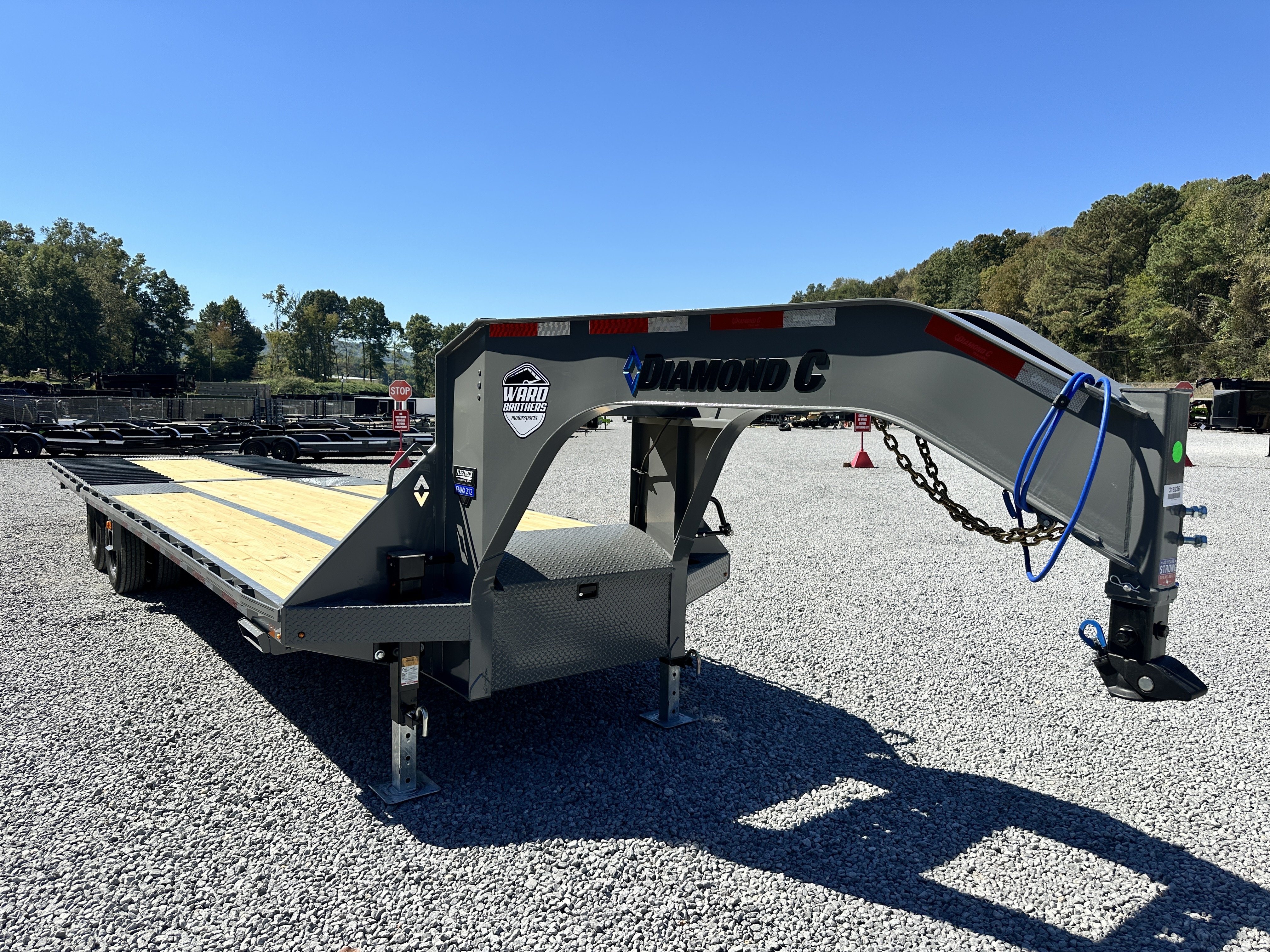 2026 Diamond C FMAX212 32ft 25K Hydraulic Dove Gooseneck in Leeds, AL