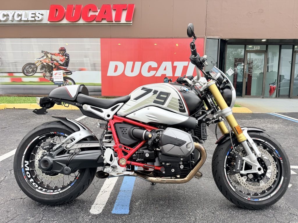 2023 BMW R nineT 719 Night Black Matte/Aluminum Matte BASE in Miami, FL