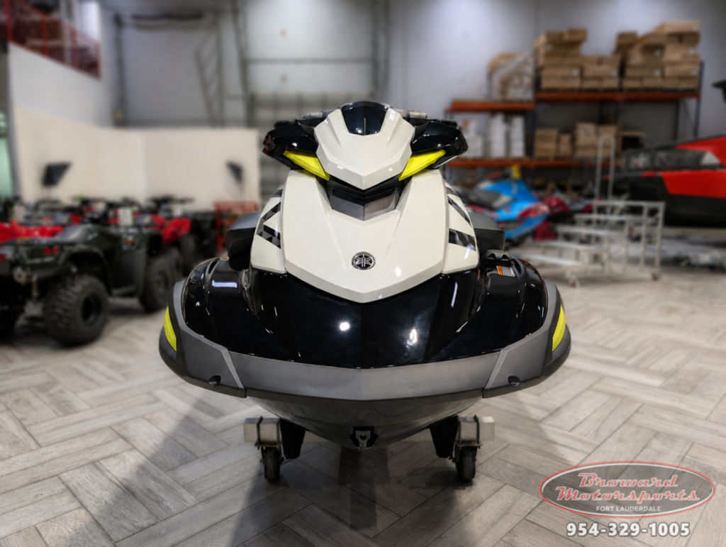 2026 Yamaha Waverunners VX Cruiser® HO in fort lauderdale FL