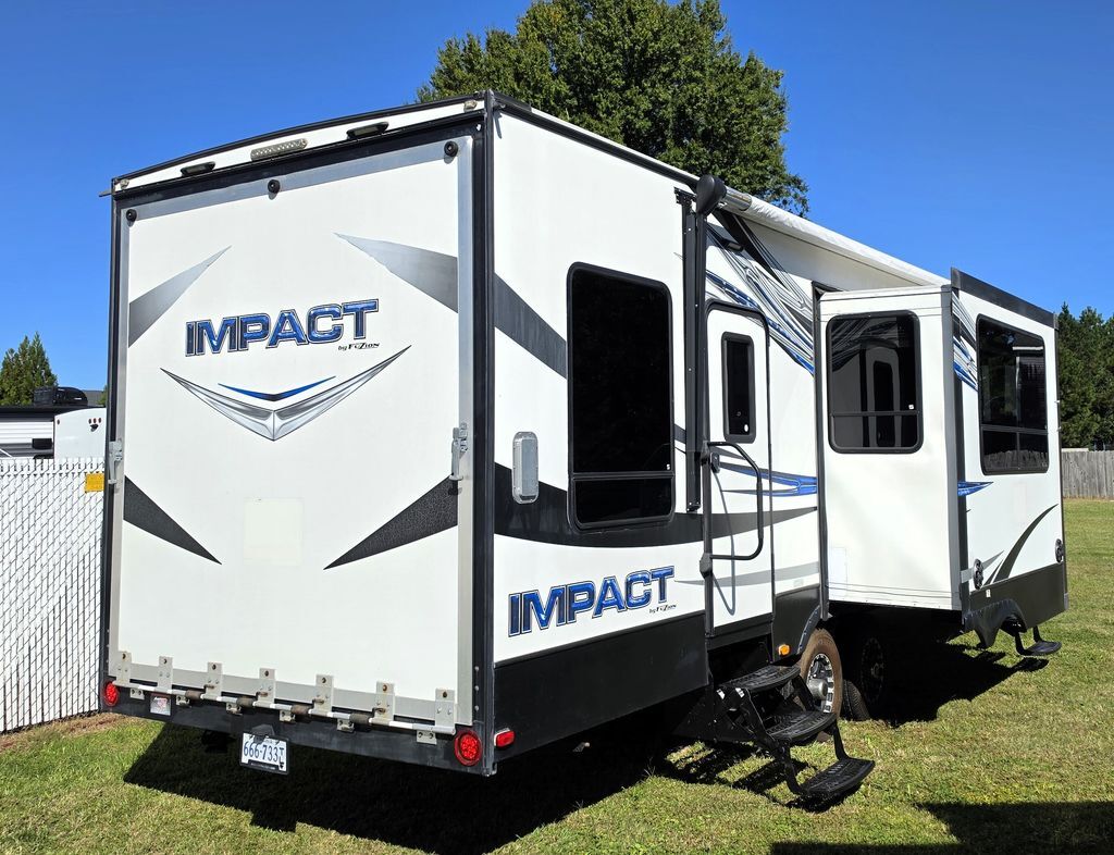 2015 Keystone Rv Fuzion IMPACT 303 in chesapeake VA