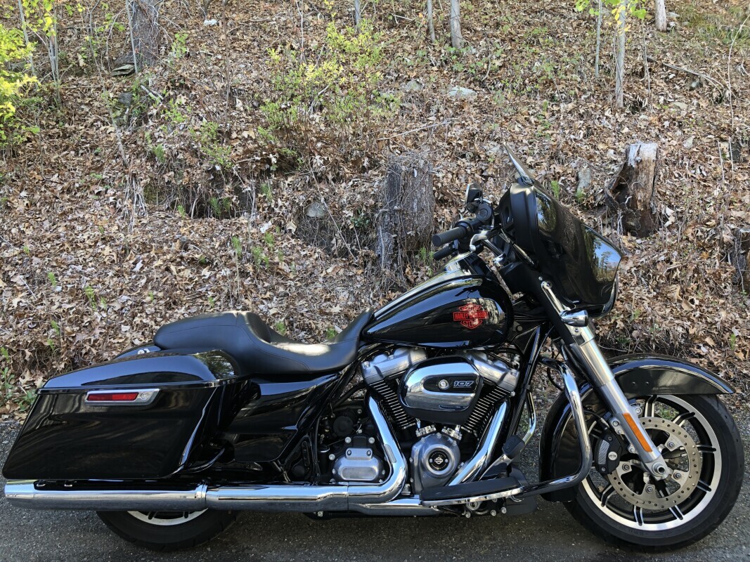 2022 Harley-Davidson Electra Glide Standard STANDARD in Bellingham, MA