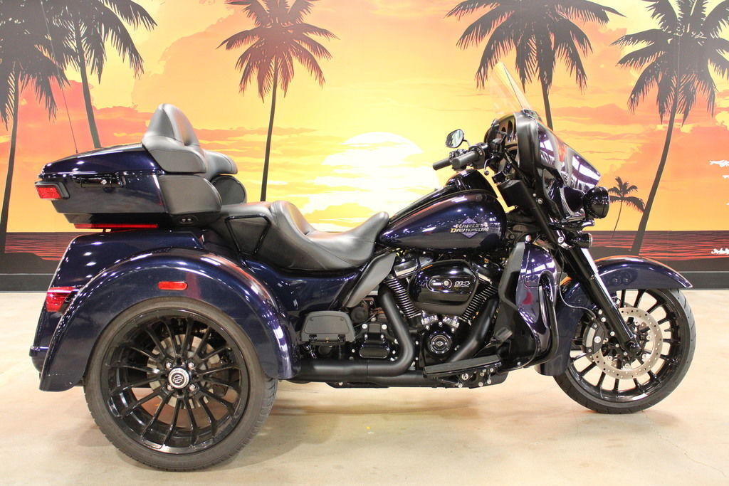 2025 Harley-Davidson® FLHTCUTG - Tri Glide® Ultra ULTRA CLASSIC in Ormond Beach, FL