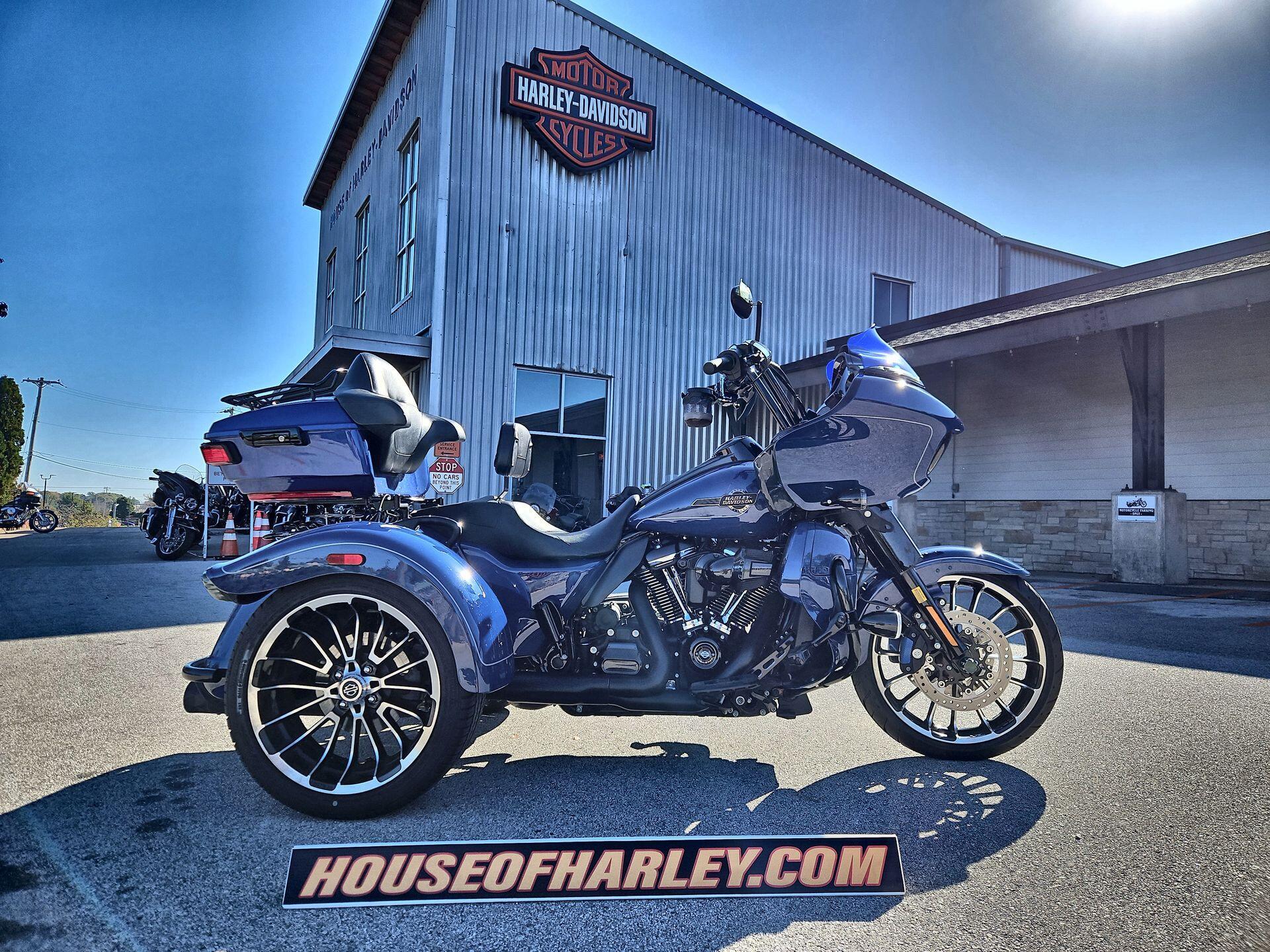 2023 Harley-Davidson Road Glide 3 3 in Milwaukee, WI
