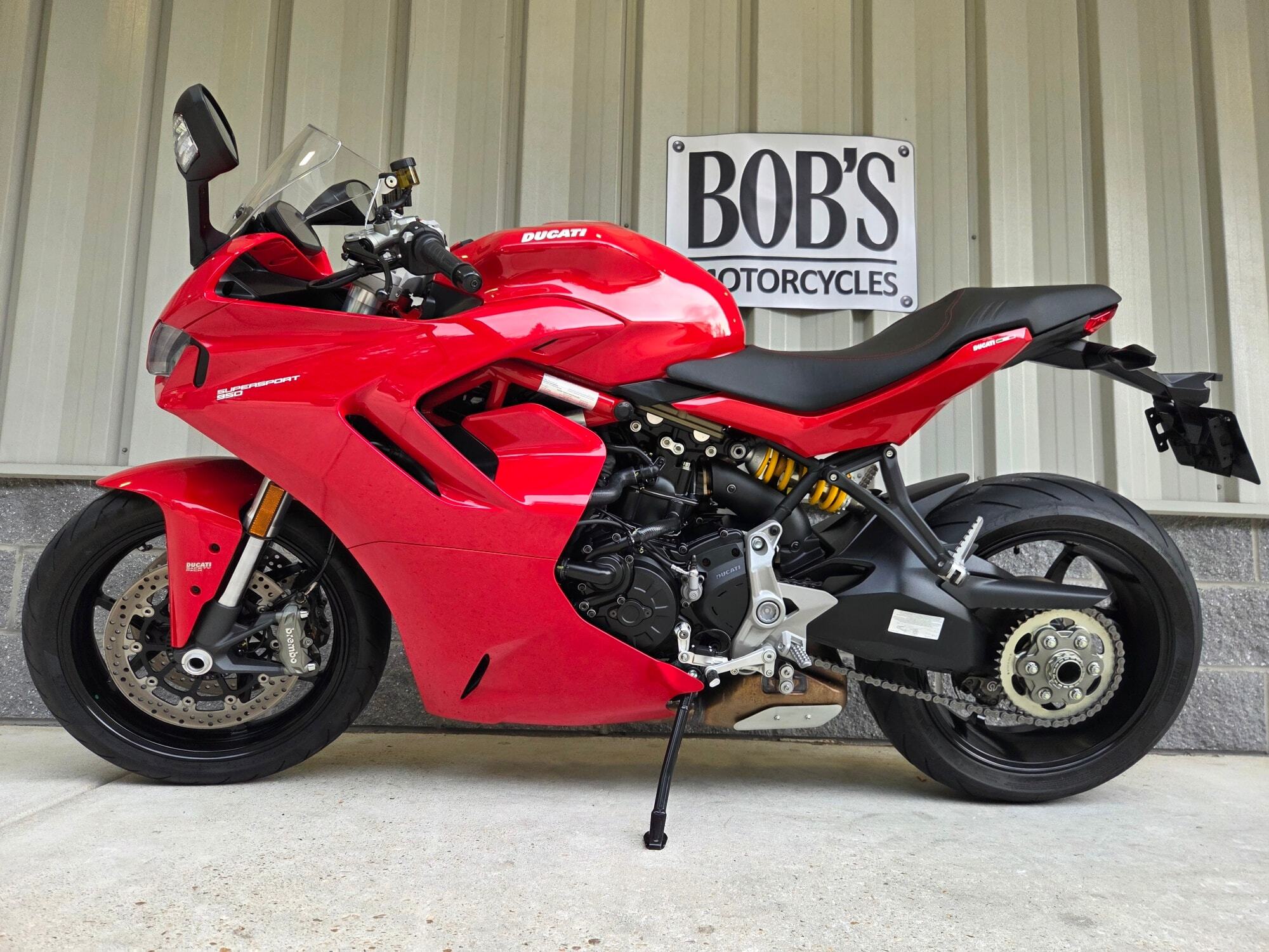 2024 Ducati SuperSport 950 Sportbike motorcycle