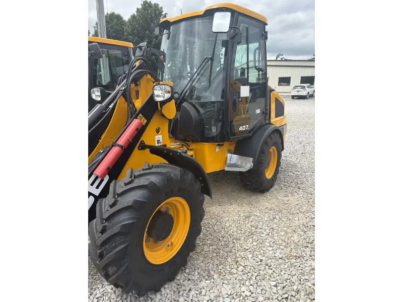 2025 JCB 407 Agri