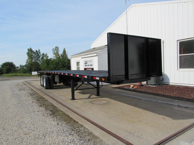 2015 Utility 36' 6"' X 102" Princeton/Moffett Trailer in Grabill, IN