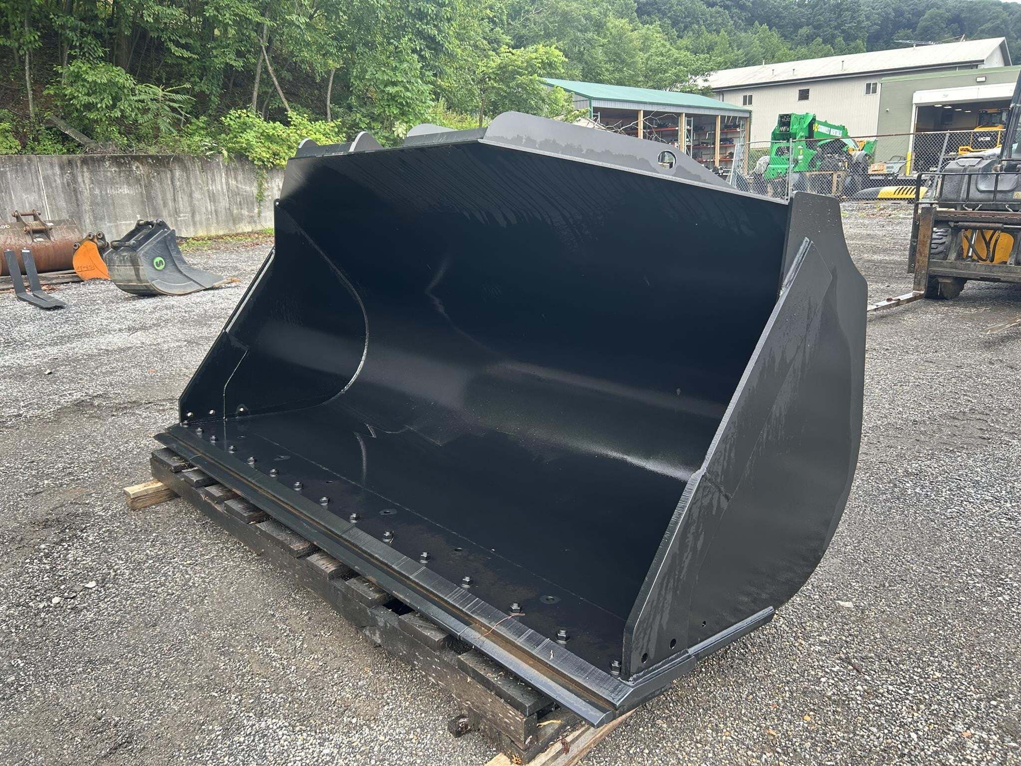 2023 JCB 3.0 CU.YD. BUCKET in Harrisburg, PA