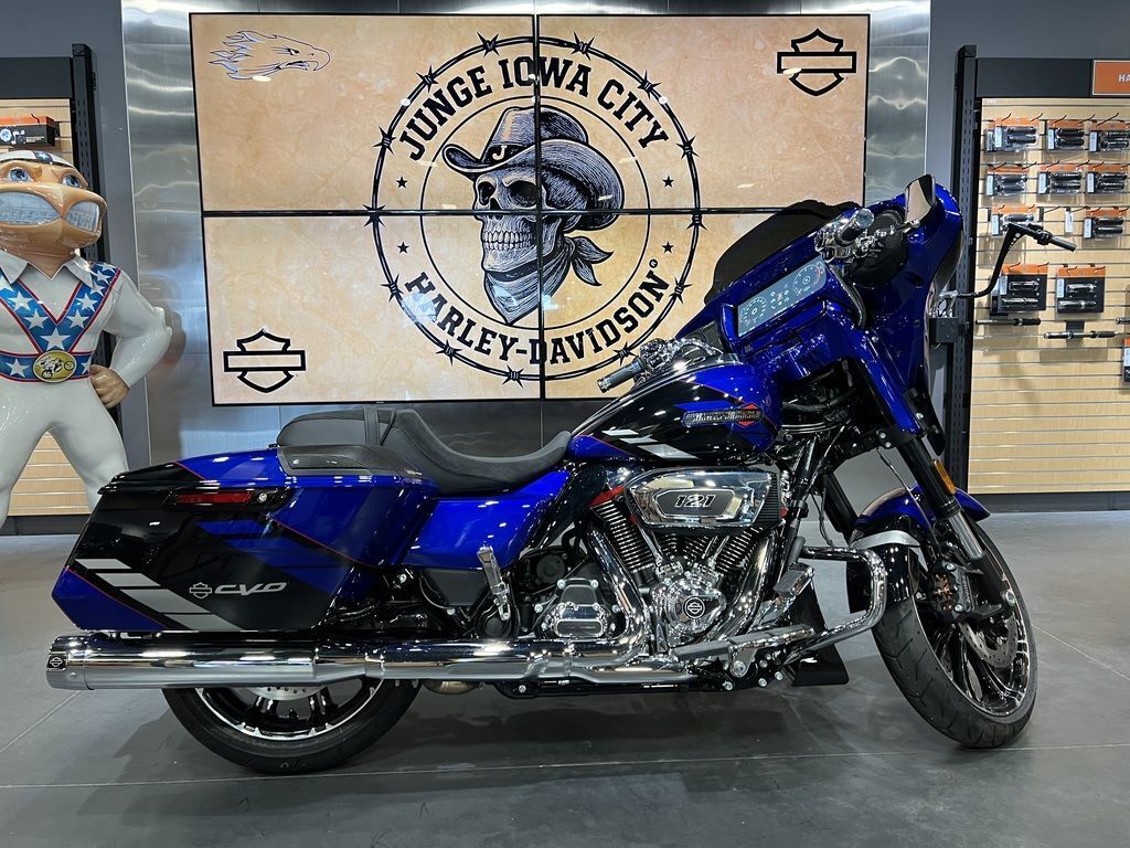 2025 Harley-Davidson CVO STREET GLIDE CVO in Coralville, IA