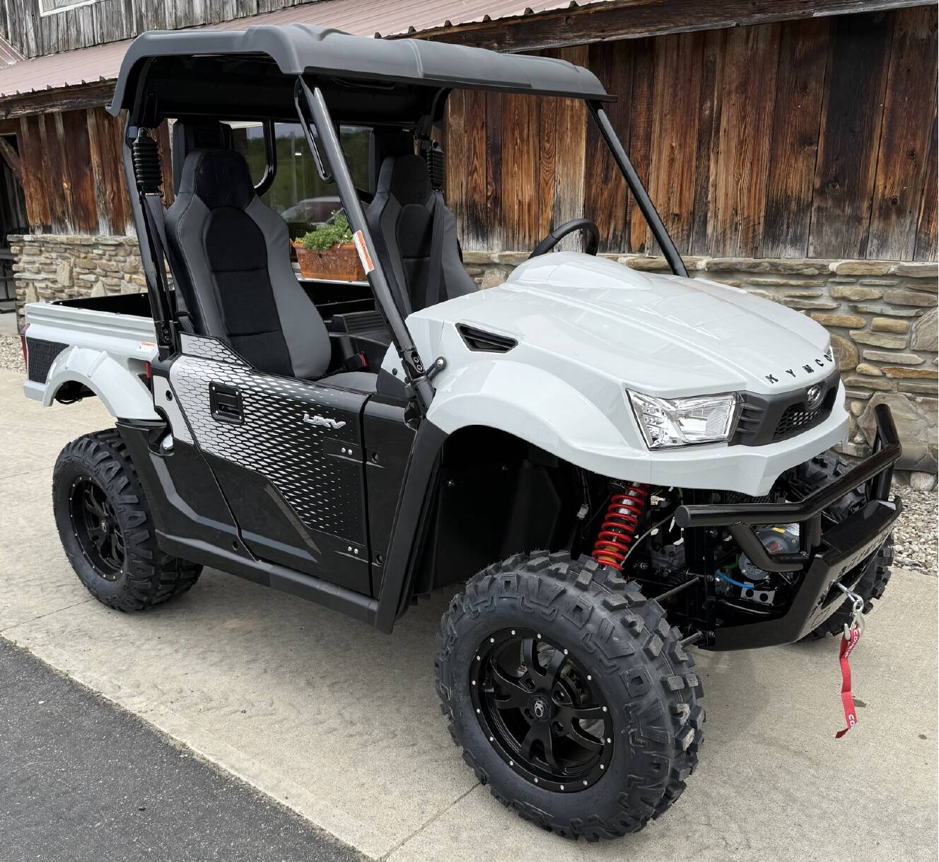 A photo of this 2025 Kymco UXV 700I LE EPS
