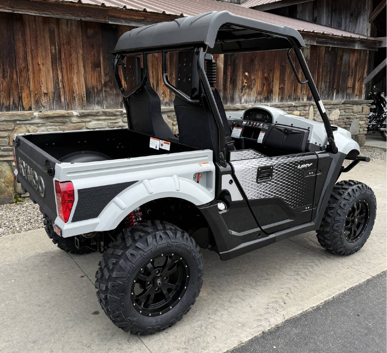 A photo of this 2025 Kymco UXV 700I LE EPS