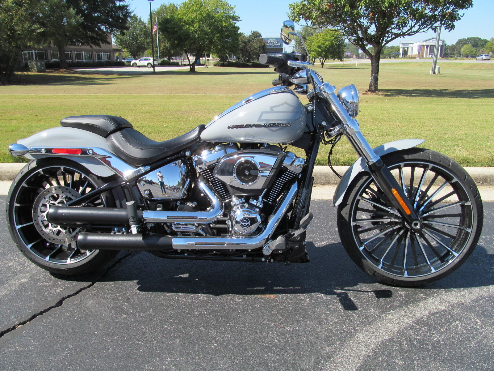 2025 Harley-Davidson Breakout in tuscumbia