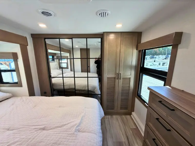 2027 KZ RV Durango D304MKT