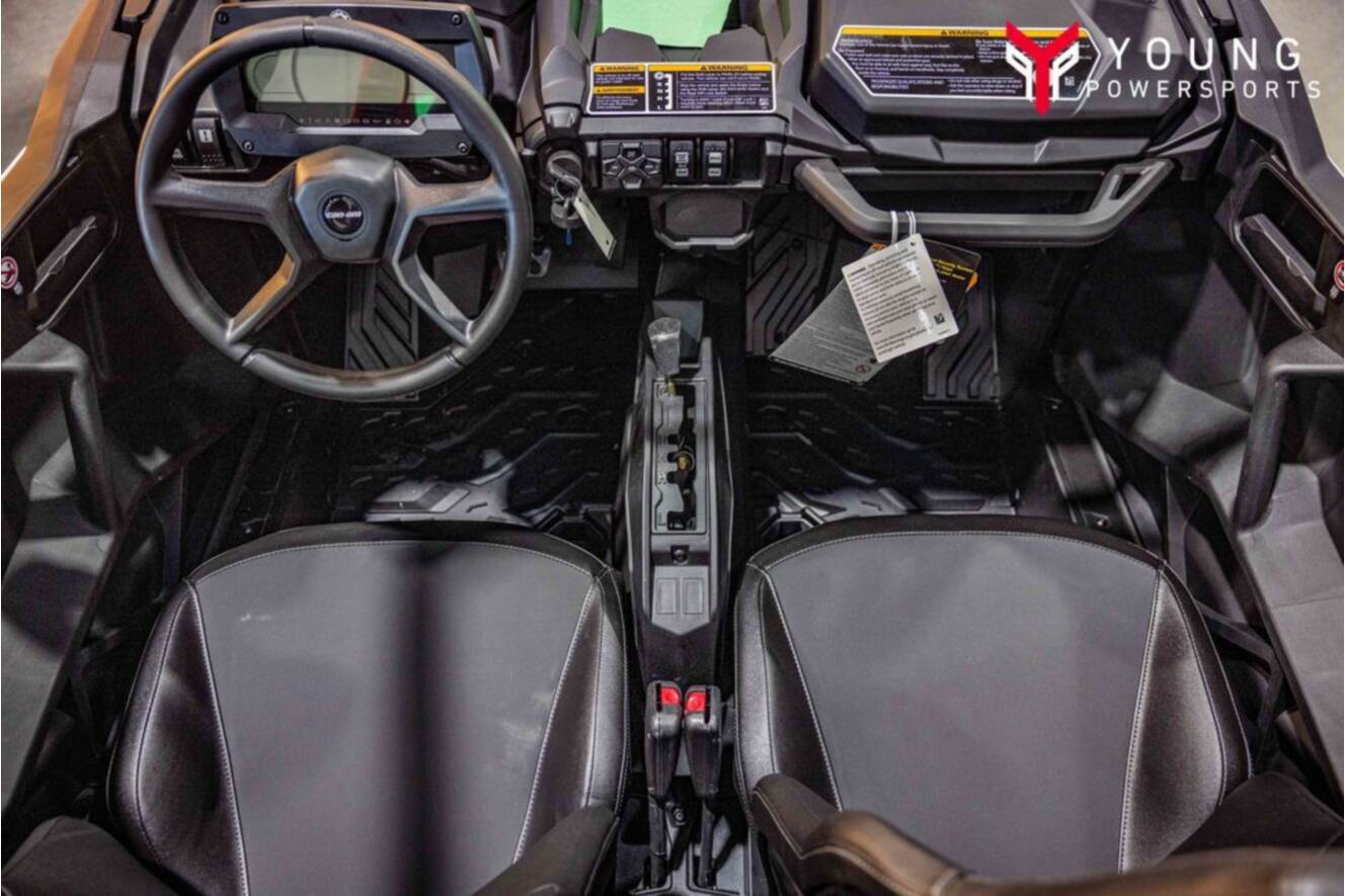 A photo of this 2026 Can-Am Maverick Sport X rc 1000R