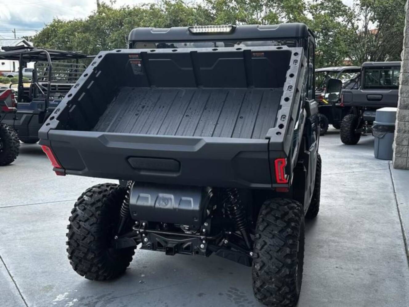 A photo of this 2027 CFMOTO UFORCE U10 Pro Highland EPS