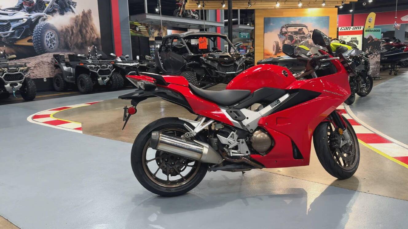 A photo of this 2015 Honda INTERCEPTOR DELUXE