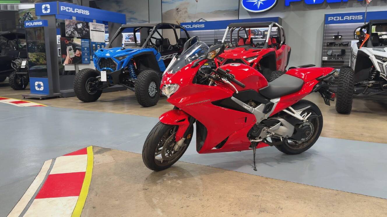 A photo of this 2015 Honda INTERCEPTOR DELUXE