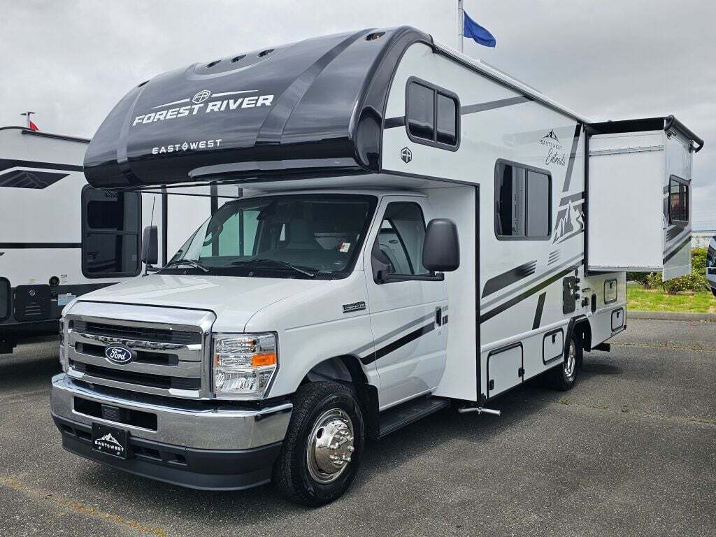 2027 East To West Entrada 2200S in mt. vernon WA