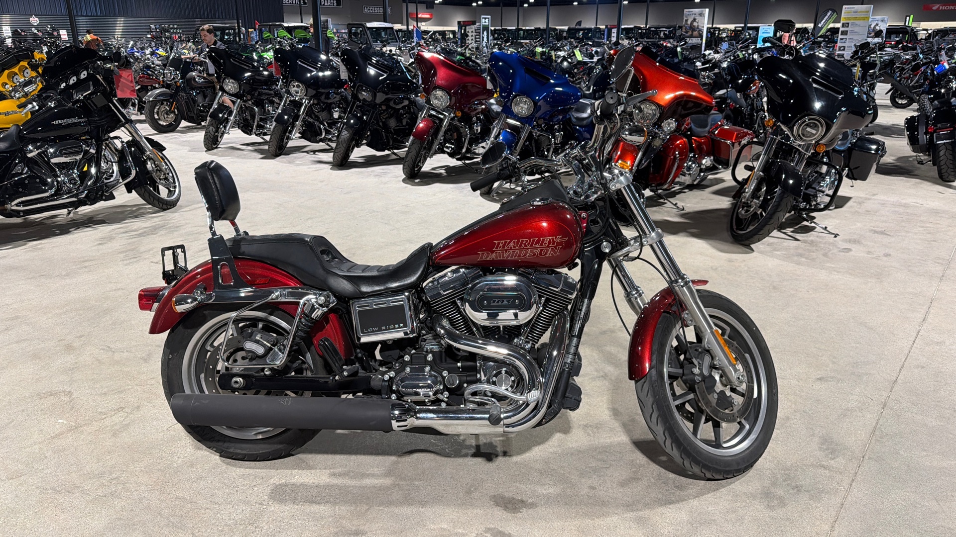 2017 Harley-Davidson® Dyna Low Rider in Fremont, OH