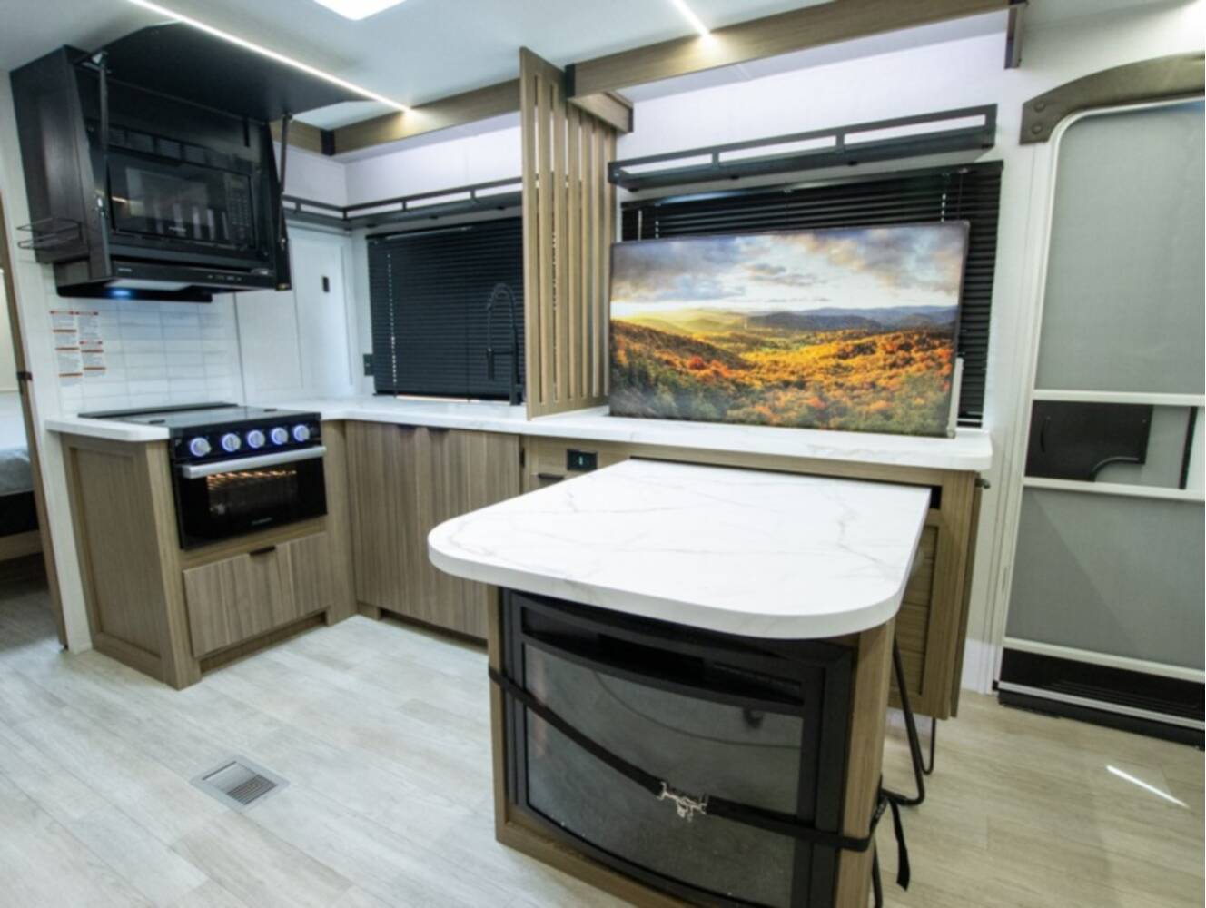 A photo of this 2026 Forest River Salem 260ICE