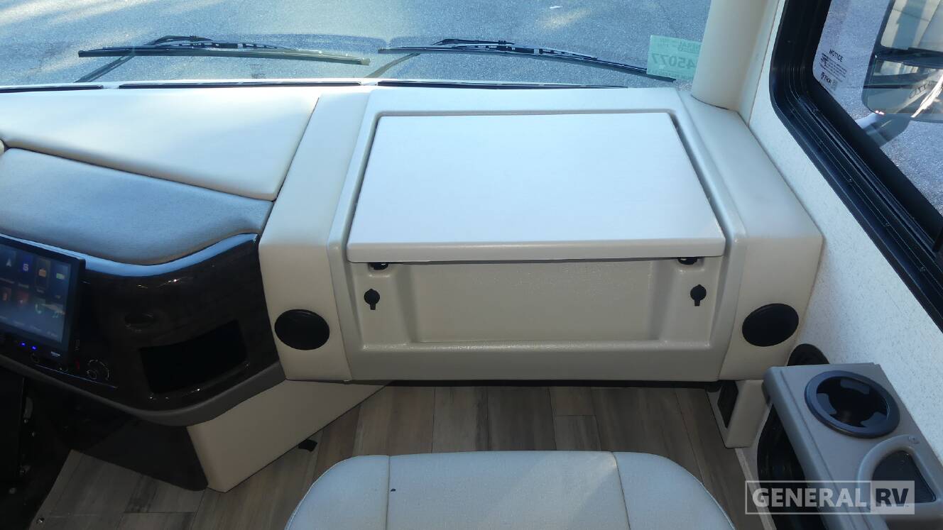A photo of this 2027 Thor Motor Coach Palazzo 37.5
