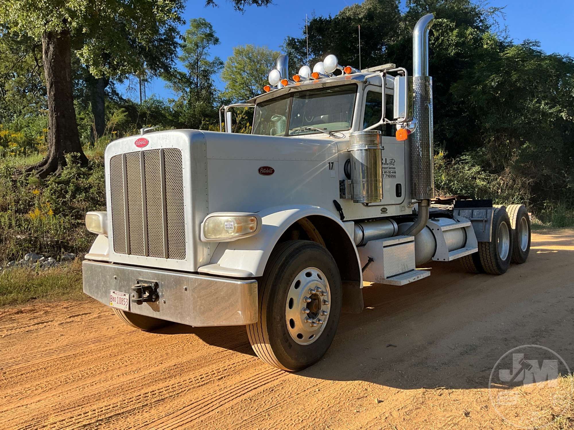 2009 PETERBILT 389 in Raleigh, MS