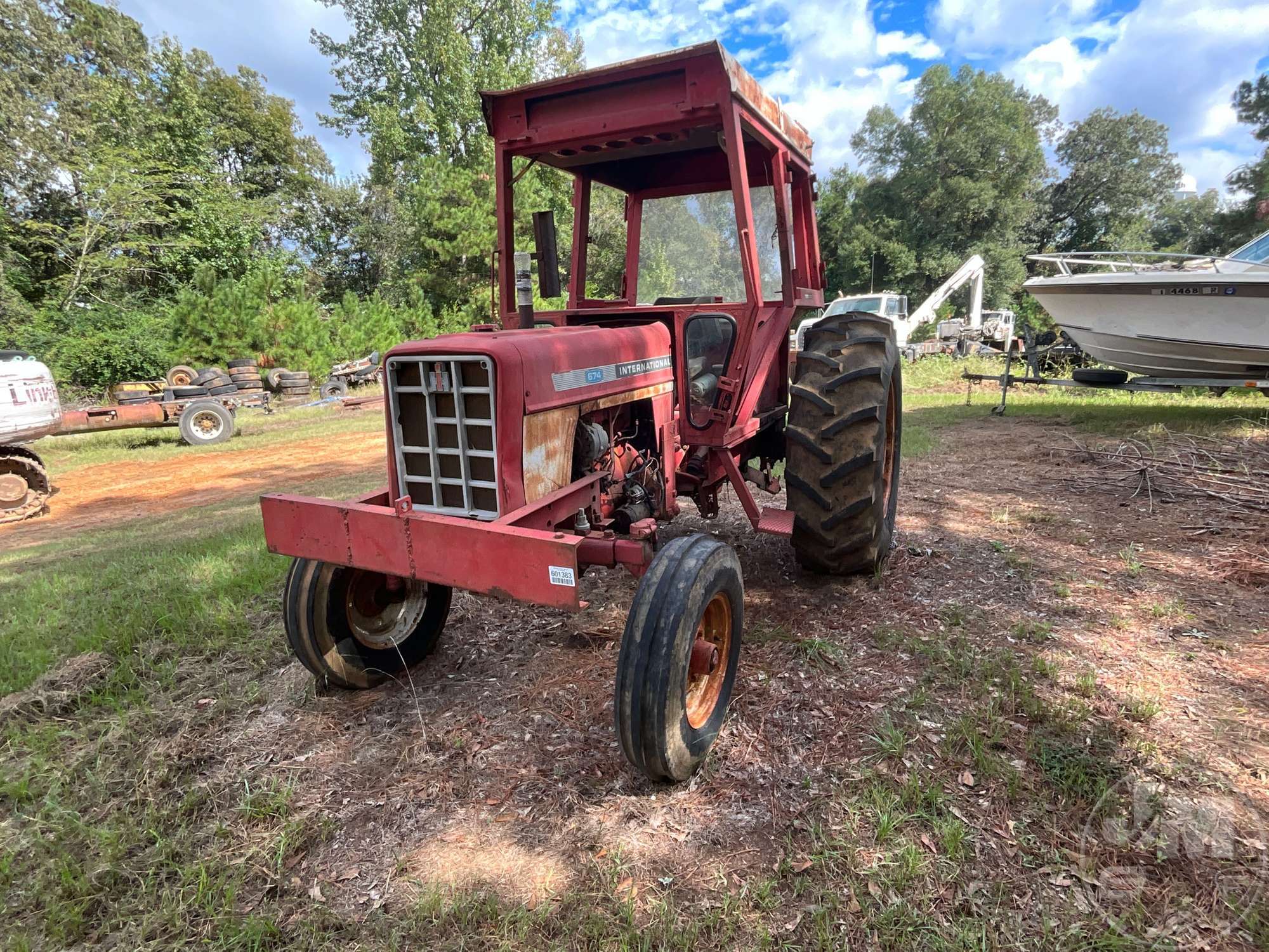 INTERNATIONAL 674 in Raleigh, MS