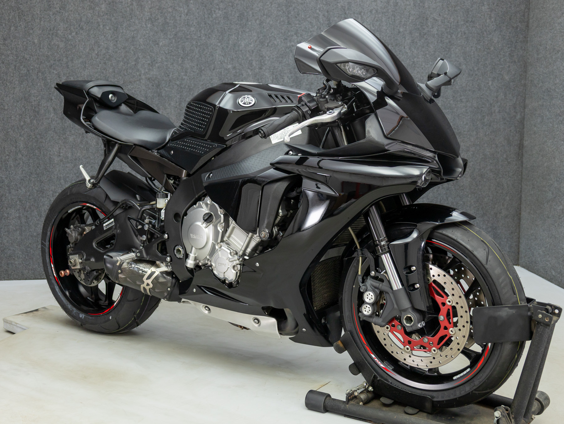 2015 Yamaha YZFR1 W/ABS R1M in Coxsackie, NY